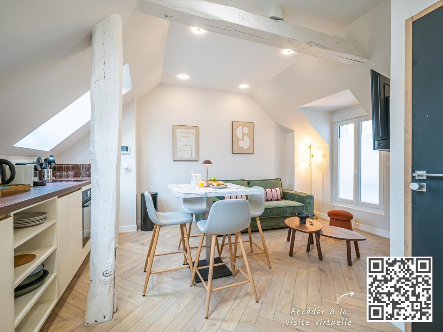 Le Chinon ~ Centre-ville ~ Arrivee Autonome * Tours